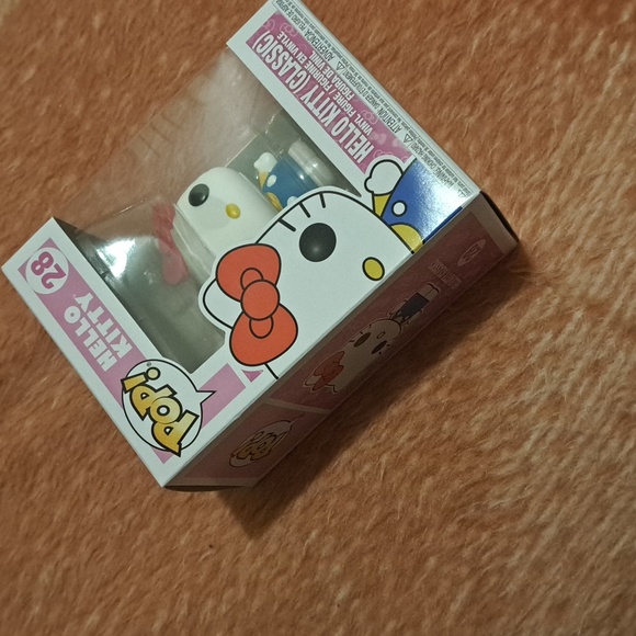 Funko Pop! Classic Hello Kitty New - Picture 2 of 3
